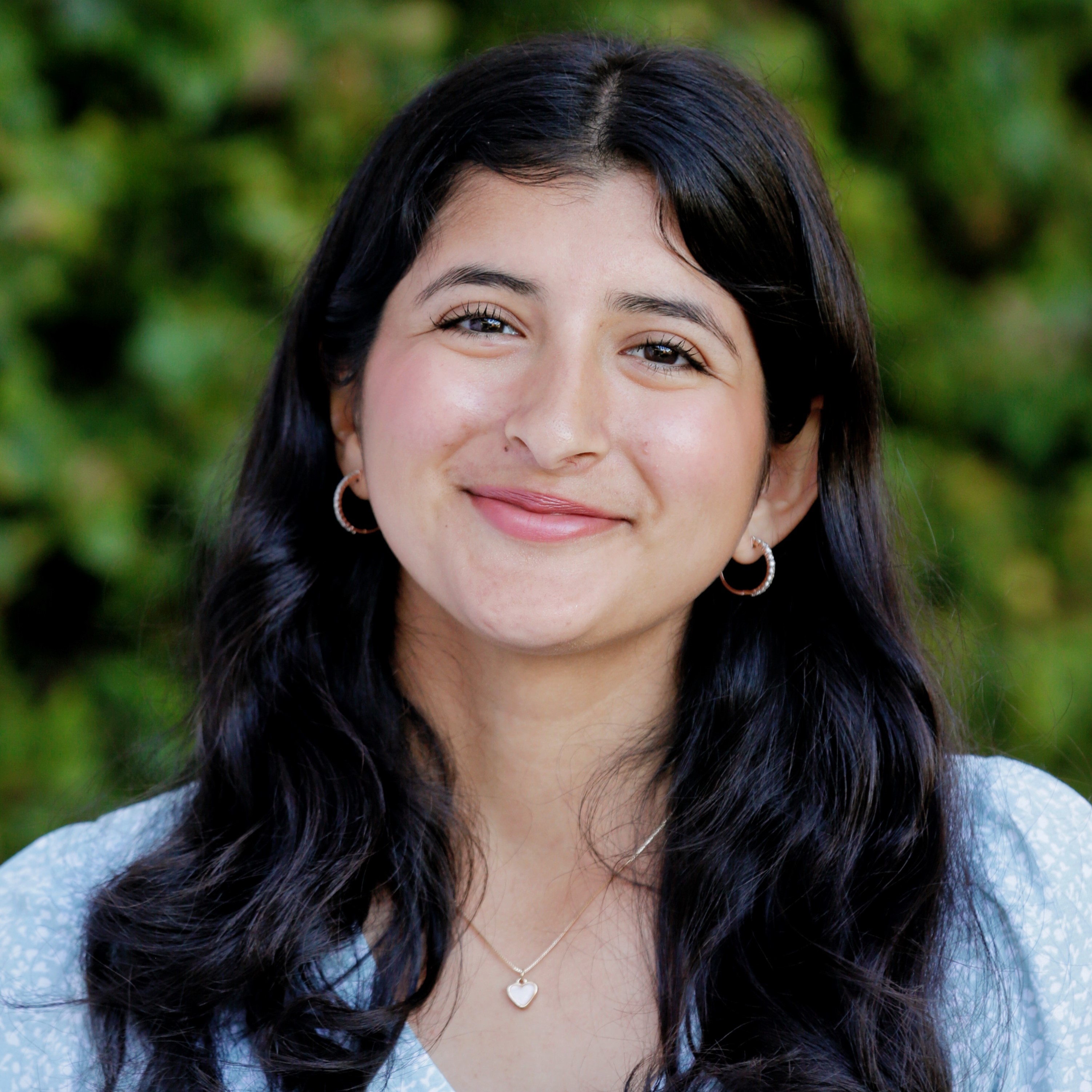Headshot of Hana Alhamadsheh