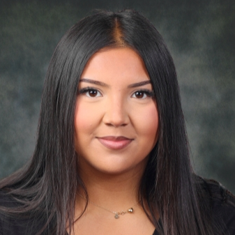 Headshot of Jennifer Escalante