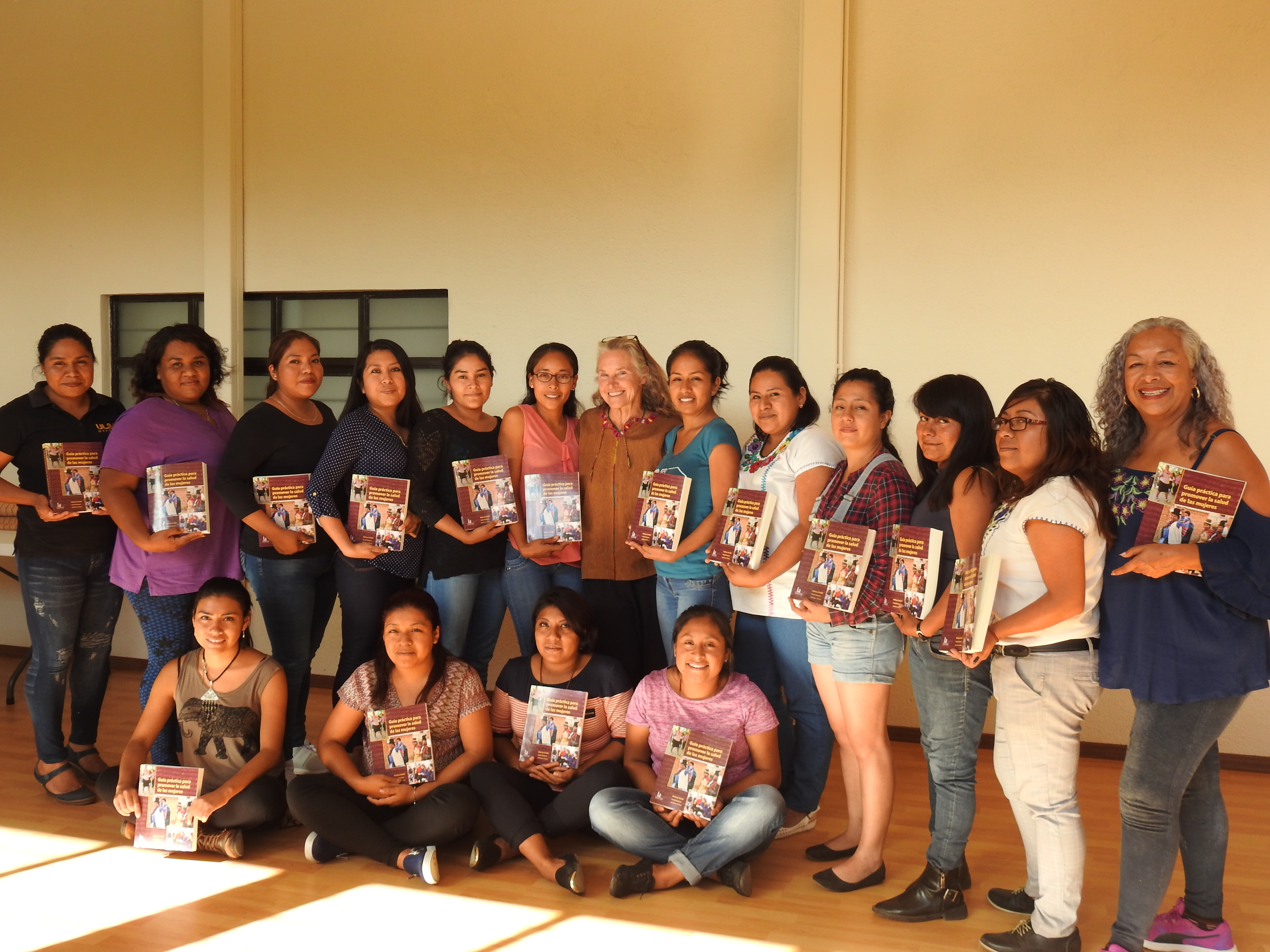 Melissa Smith with the group at the training in Oaxaca