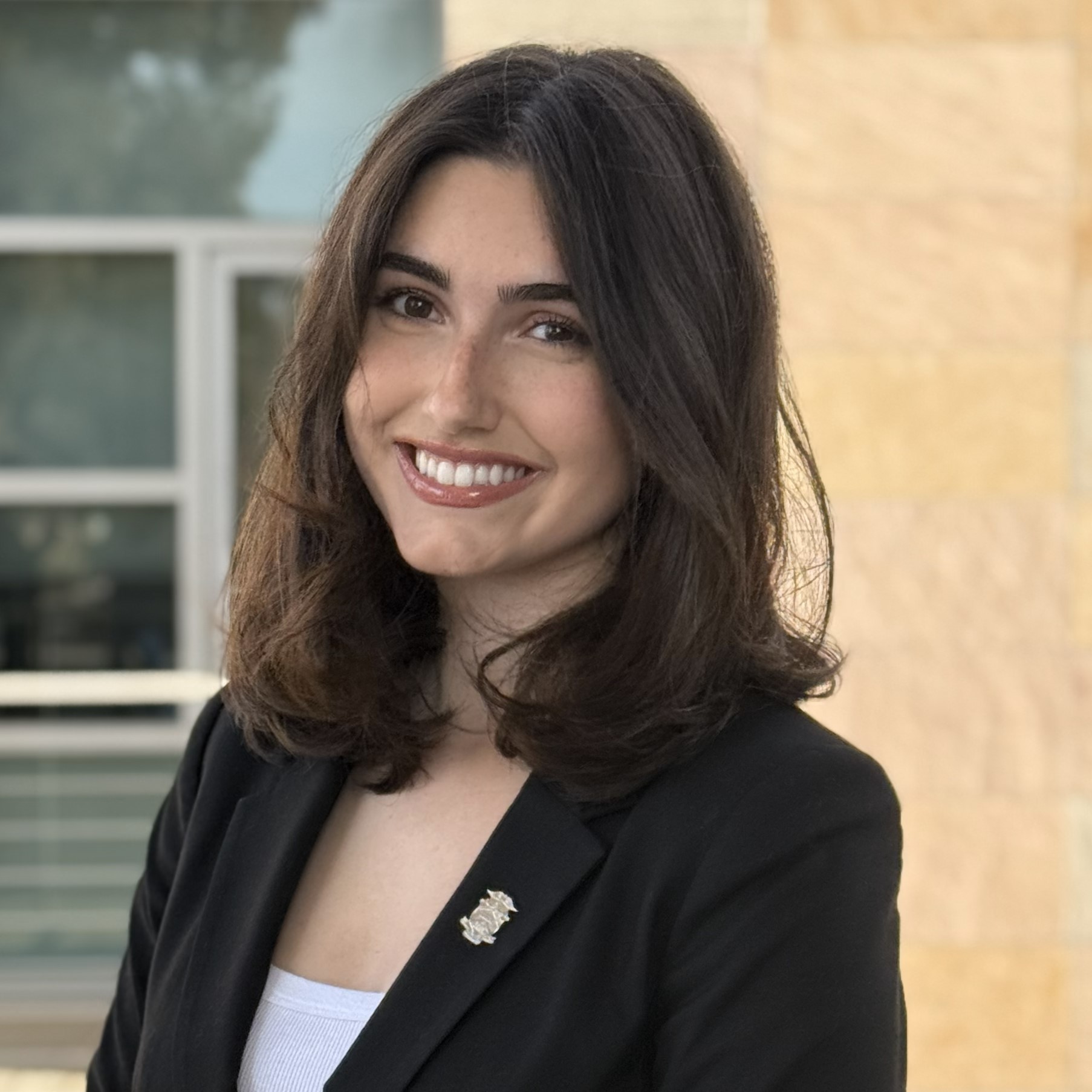 Headshot of Alyssa Naoumov